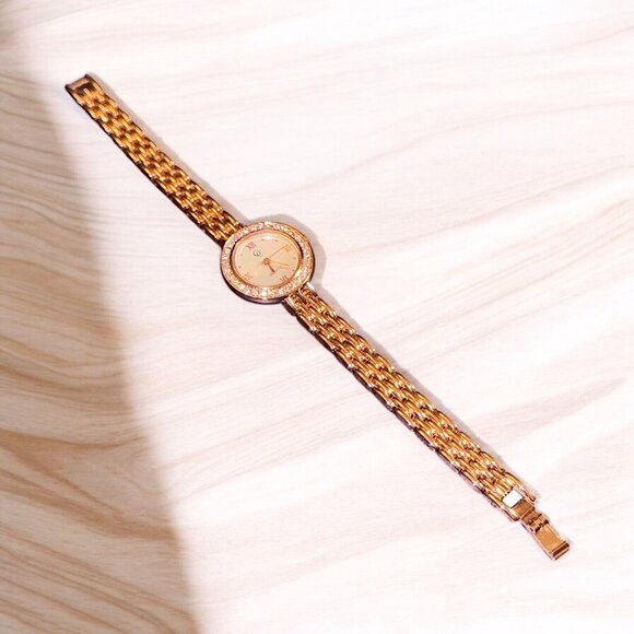 GC Quartz Watch Women Rose Gold Tone Clear Crystal Glass Needs New Battery - Picture 4 of 5